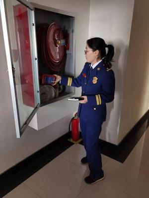 高新大隊深入轄區(qū)單位開展消防產(chǎn)品質(zhì)量檢查,嚴(yán)把防火第一關(guān)